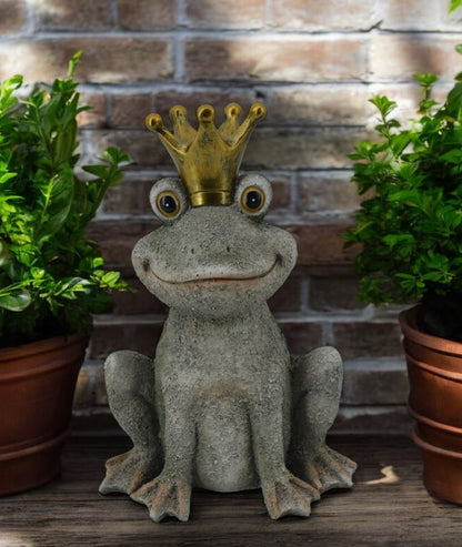 Froschkönig sitzend aus Polyresin 26cm