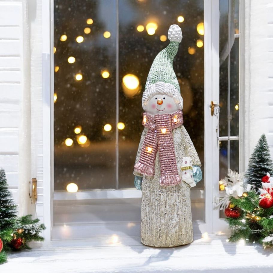 LED Deko Figur Schneemann mit Geschenk in der Hand